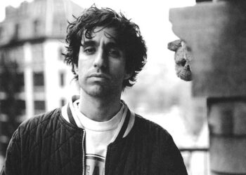 Glen E. Friedman, il fotografo che ha immortalato i Black Flag, Minor Threat, Public Enemy, Beastie Boys e altri, annuncia il docu “The Fuck You Heroes”