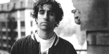 Glen E. Friedman, il fotografo che ha immortalato i Black Flag, Minor Threat, Public Enemy, Beastie Boys e altri, annuncia il docu “The Fuck You Heroes”