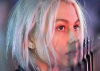 Phoebe Bridgers raddoppia: attrice e voce nella colonna sonora di “Primetime” di Lance Oppenheim