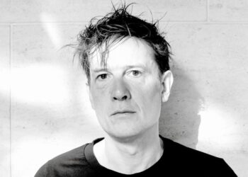 Jan St. Werner (Mouse on Mars) sfida le geometrie del suono con Sufjan Stevens e Justin Vernon. Ascolta