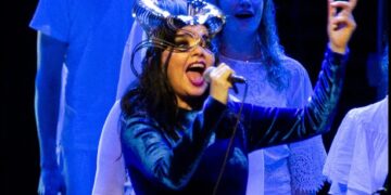 Björk, “Orkestral with the Hamrahlíð Choir” diventa un disco: la notte in cui la voce ha sconfitto la pandemia