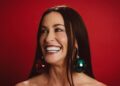 Alanis Morissette, il primo album di Natale è realtà: “Good Weather for Immaculate Conception” esce il 6 novembre