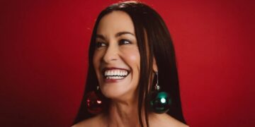 Alanis Morissette, il primo album di Natale è realtà: “Good Weather for Immaculate Conception” esce il 6 novembre